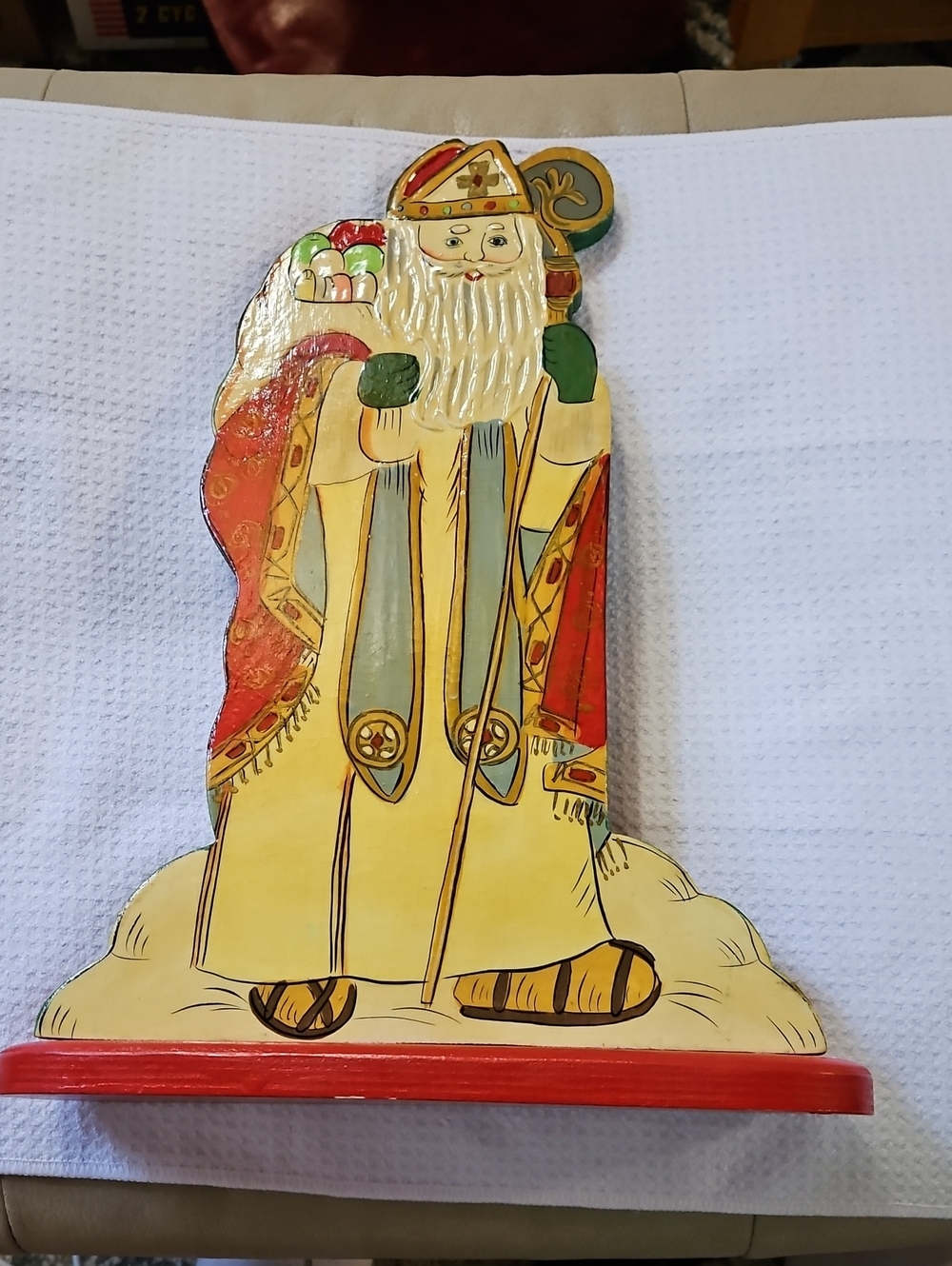 Vintage Hand-Painted Authentic Models Old World Santa Shelf Sitter